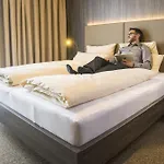 Myhotel Muenchen מלון אולכינג