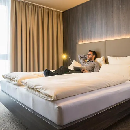 Myhotel Muenchen 3*